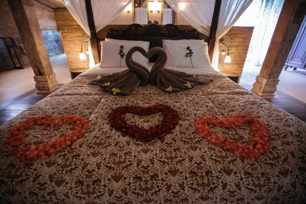 Wahyu Joglo Pool Honeymoon Oasis Villa Seminyak (Bali)